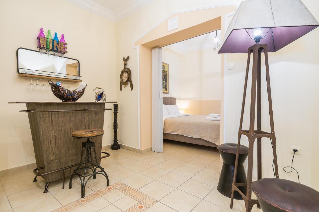 アテネ Family House Next To Acropolis Bed & Breakfast エクステリア 写真