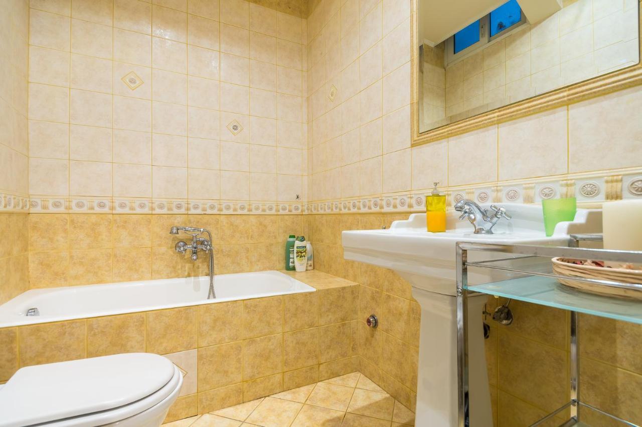 アテネ Family House Next To Acropolis Bed & Breakfast エクステリア 写真